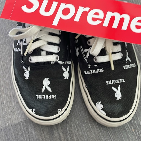 Supreme Playboy Bunny Vans - Picture 7 of 8